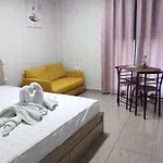 Apartament Theater